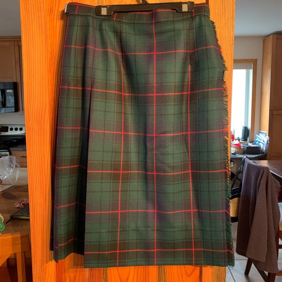 Kilt Made in Scotland Highlander by Lochcarron Davidson Modern Tartan - Picture 2 of 9